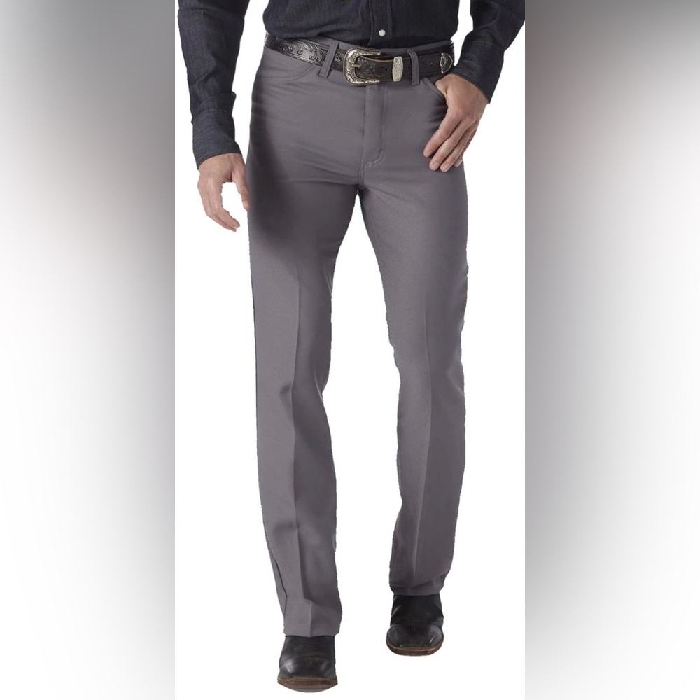 NWT Men’s Wrangler Wrancher Jeans 33x32  RTL $50